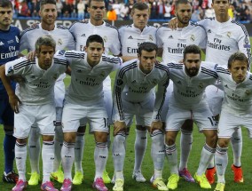 中国足彩网：西甲焦点对决，比利亚雷亚尔主场迎战巴萨，弗里克率队客场争胜拉菲尼亚成关键