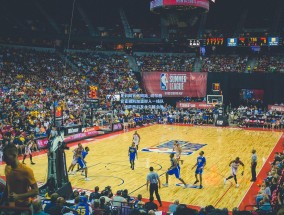 足彩网官方网站_切尔西官宣雅凯加盟即入一线队，迪萨西引发永久转会争夺战