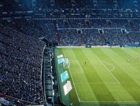 足彩网首页：深圳新鹏城主力后卫公开承认即将离队，未来或重返津门虎引发足坛热议