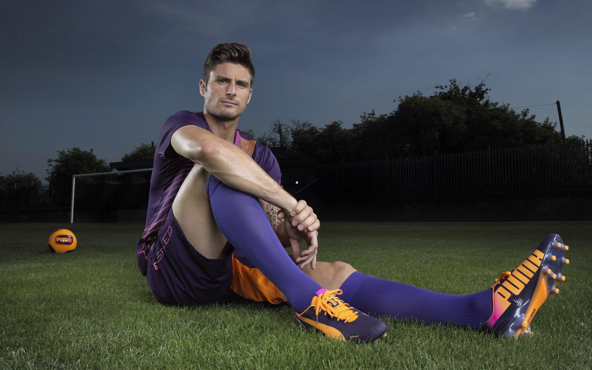 里贝里畅谈拜仁三冠王征程，戈雷茨卡意甲转会彰显职业智慧